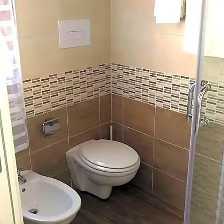 فندق مبيت وإفطار Micucco 3*